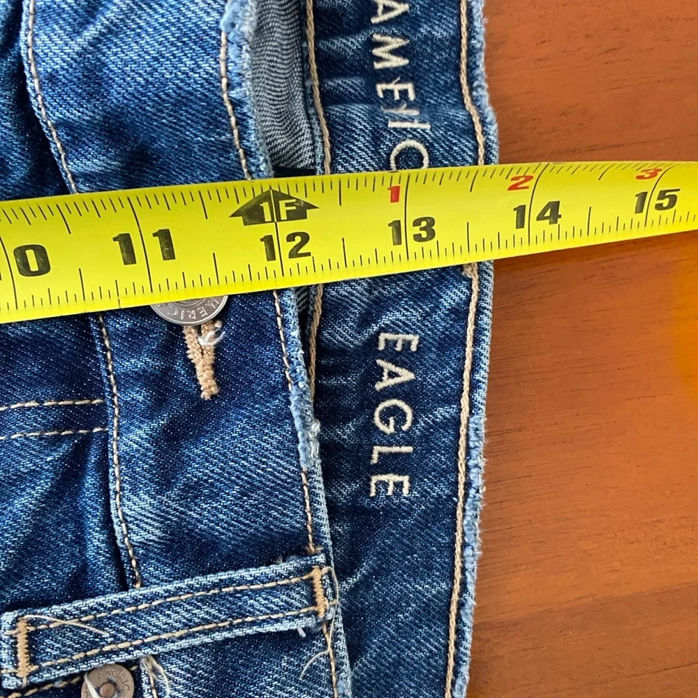 American Eagle | Medium-Wash Denim Super High-Rise Stretch Straight Jeans Sz 10 - Picture 16 of 16